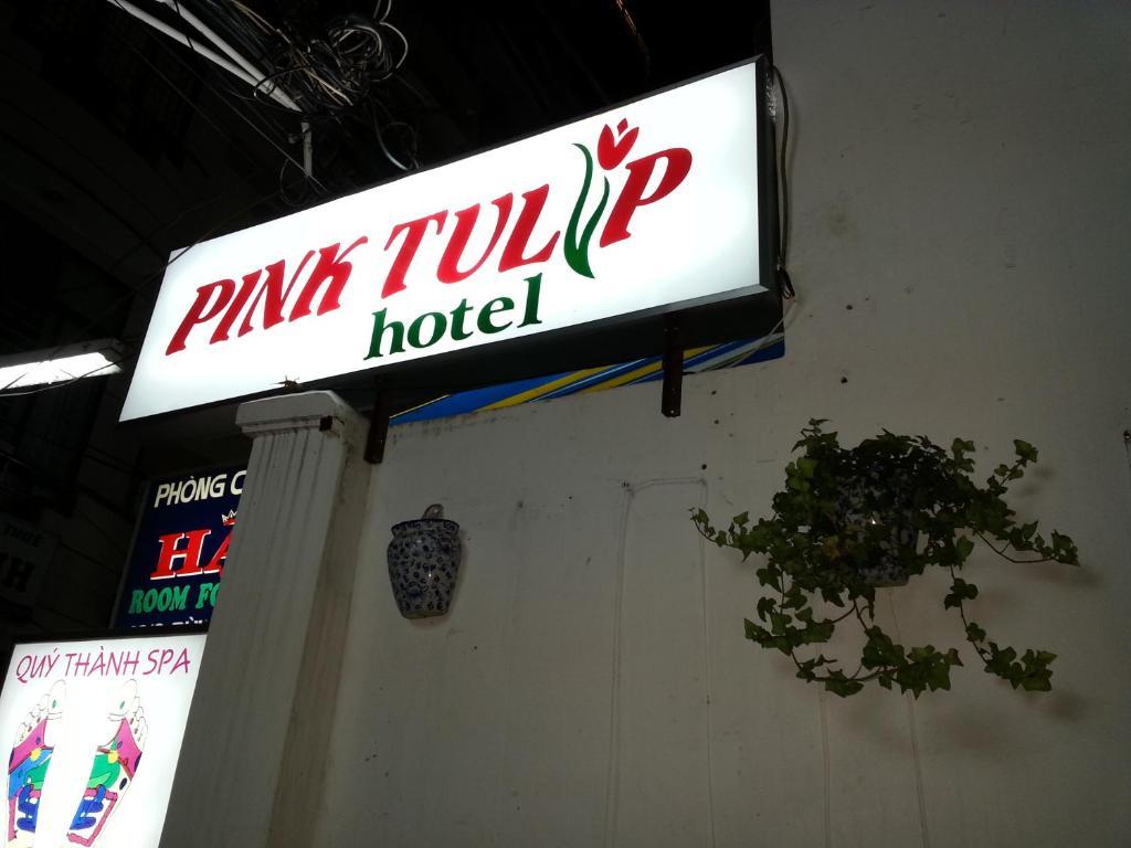 Pink Tulip Hotel Хошимін Екстер'єр фото